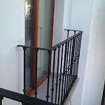 Albadomus Apartament *