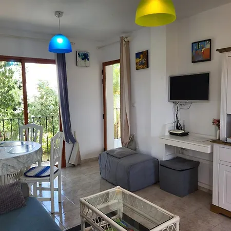 Albadomus Apartment *